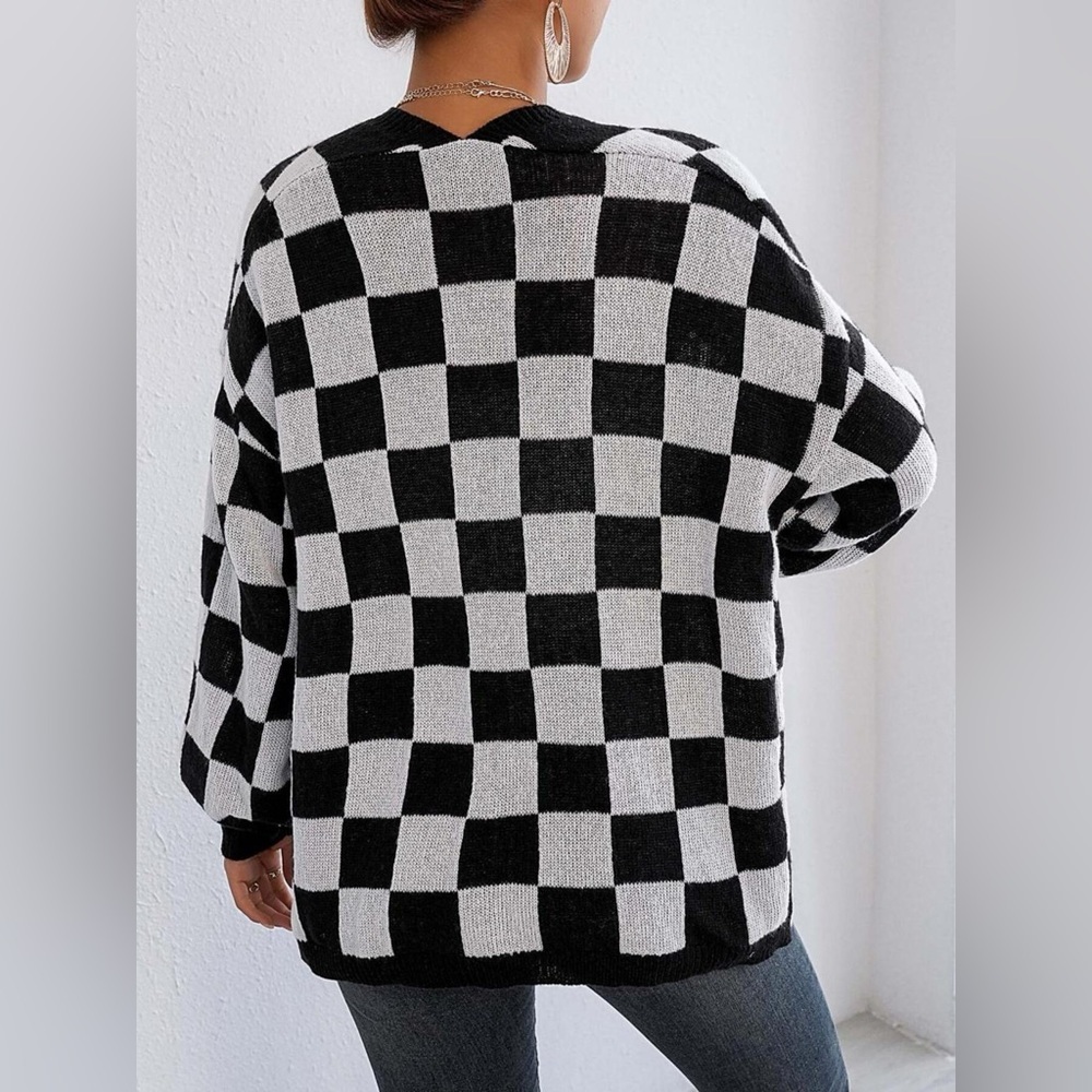 Checkerboard Pattern Open Front Knit Cardigan - Picture 10 of 10